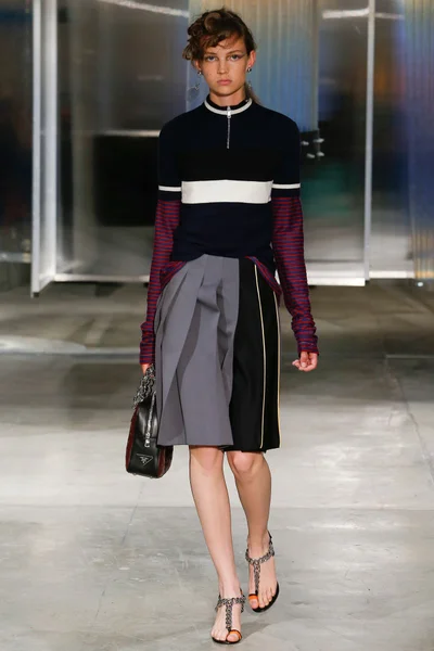 Look 24